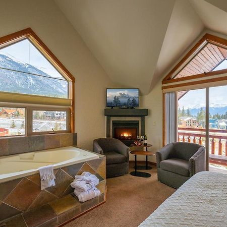 A Bear And Bison Country Inn Canmore Dış mekan fotoğraf